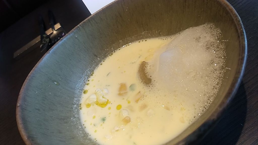 ե