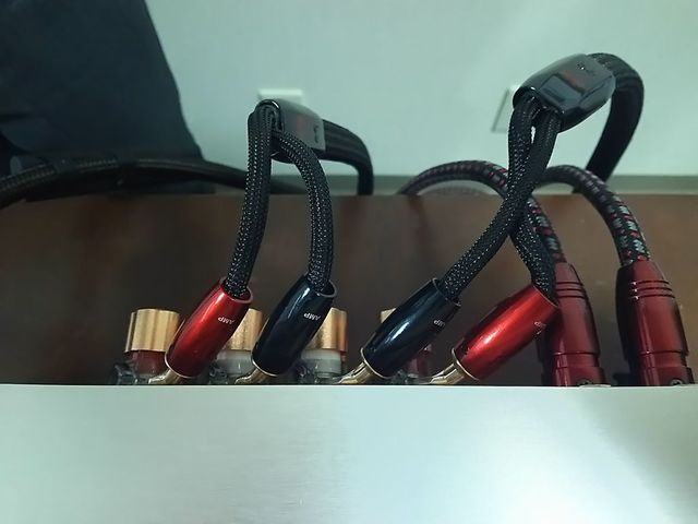 ե